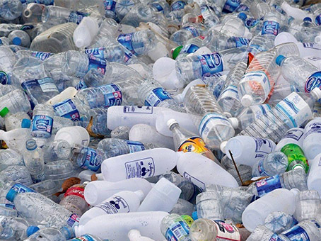 廢塑料瓶回收再利用能做衣服？是的你沒有聽錯